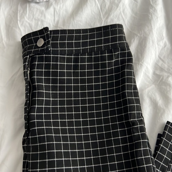 Black pants - Picture 4 of 4